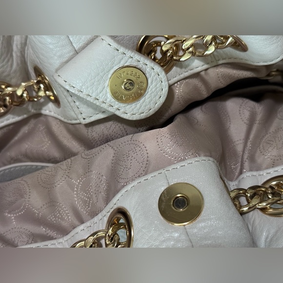 Michael Kors Chain Hobo - Picture 7 of 8